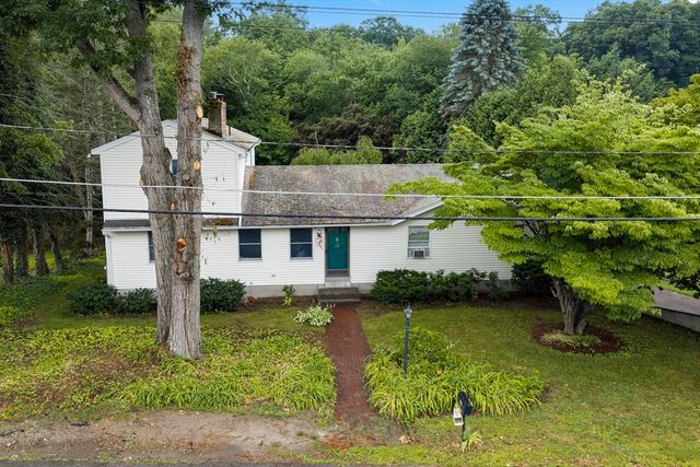 20 Brentwood Dr, Dudley, MA 01571