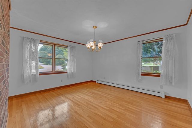 20 Brentwood Dr, Dudley, MA 01571