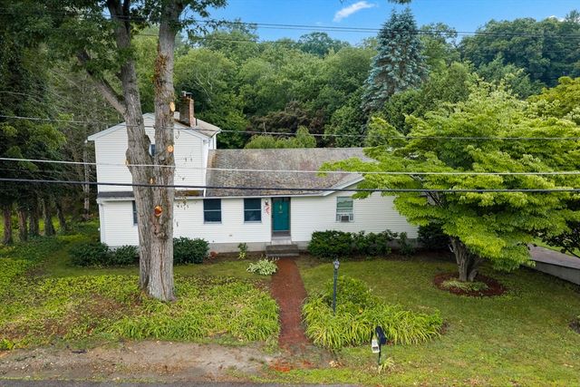 20 Brentwood Dr, Dudley, MA 01571