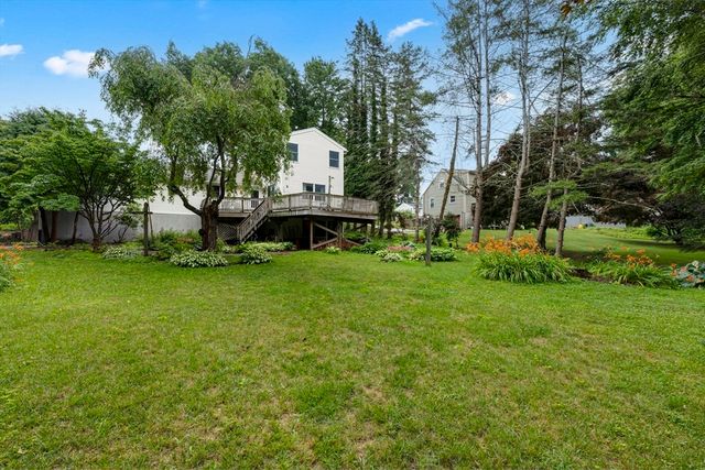 20 Brentwood Dr, Dudley, MA 01571