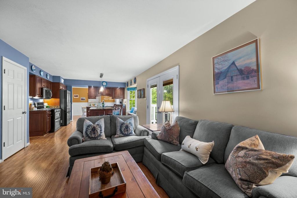 Image 18 of property listing at 6569 TYDINGS RD, Eldersburg, MD 21784