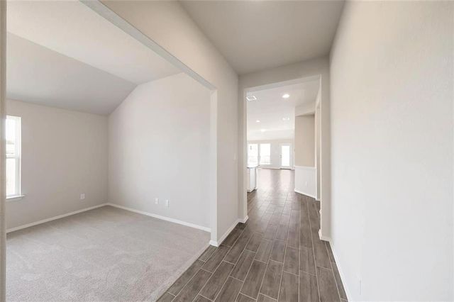 136 Thunder Oak ST, San Marcos, TX 78666
