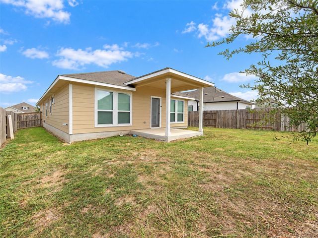 136 Thunder Oak ST, San Marcos, TX 78666