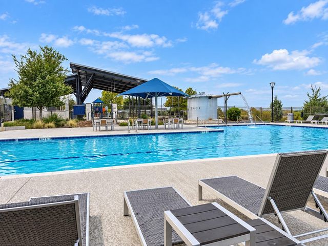 136 Thunder Oak ST, San Marcos, TX 78666