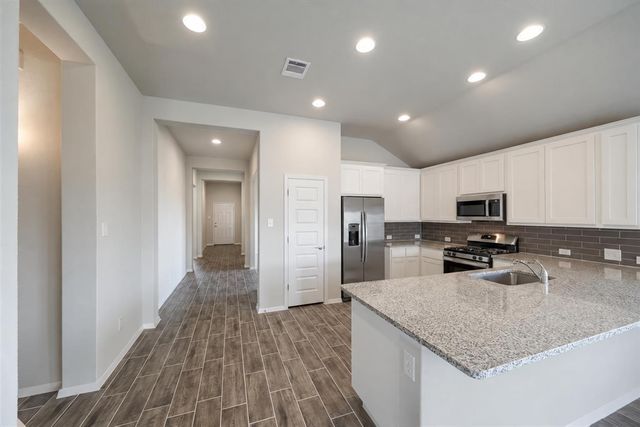136 Thunder Oak ST, San Marcos, TX 78666