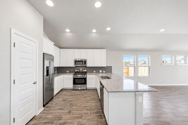 136 Thunder Oak ST, San Marcos, TX 78666