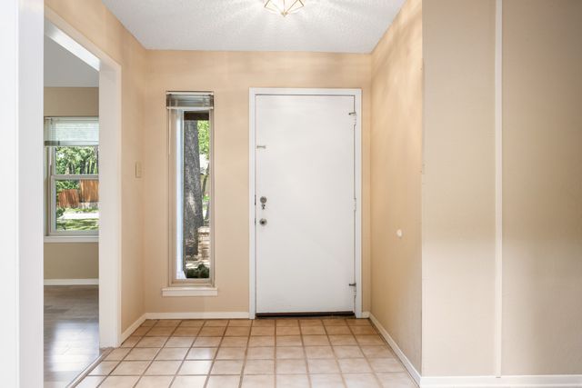 3320 Pin Oak Lane, Bedford, TX 76021