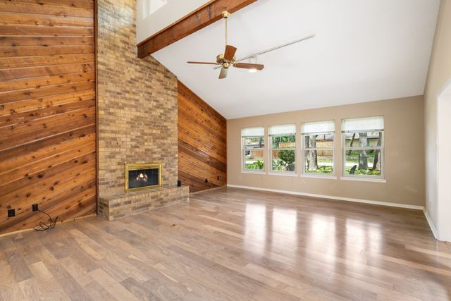 3320 Pin Oak Lane, Bedford, TX 76021