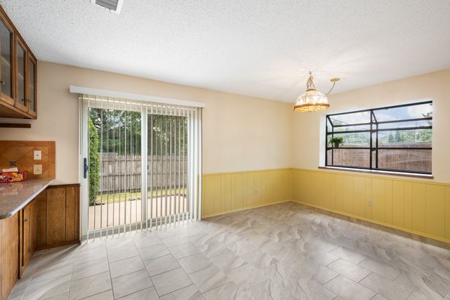 3320 Pin Oak Lane, Bedford, TX 76021