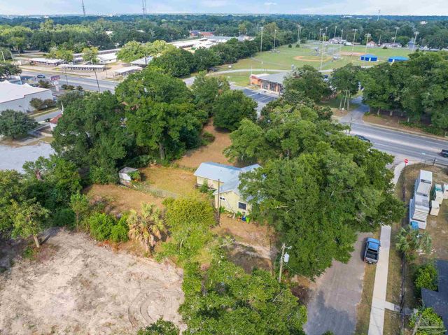 2906 W Moreno St, Pensacola, FL 32505