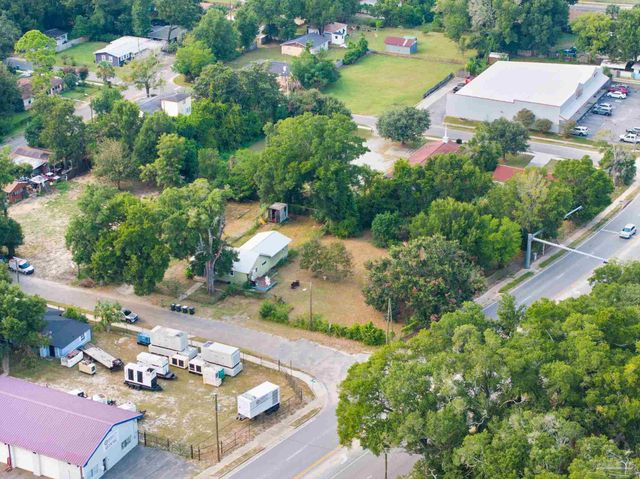 2906 W Moreno St, Pensacola, FL 32505