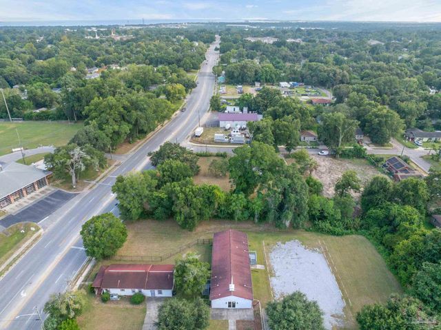 2906 W Moreno St, Pensacola, FL 32505