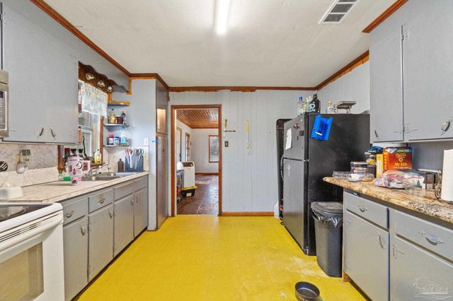 2906 W Moreno St, Pensacola, FL 32505