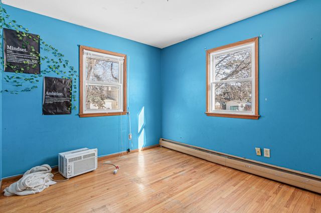 7856 Florida Circle N, Brooklyn Park, MN 55445