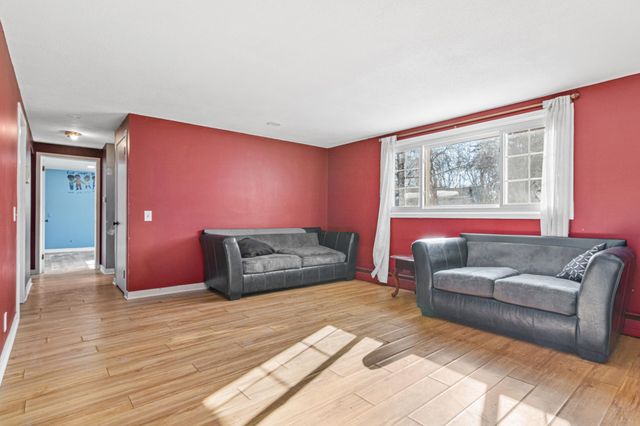 7856 Florida Circle N, Brooklyn Park, MN 55445