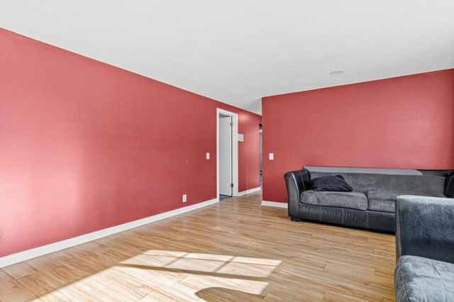 7856 Florida Circle N, Brooklyn Park, MN 55445