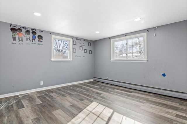 7856 Florida Circle N, Brooklyn Park, MN 55445