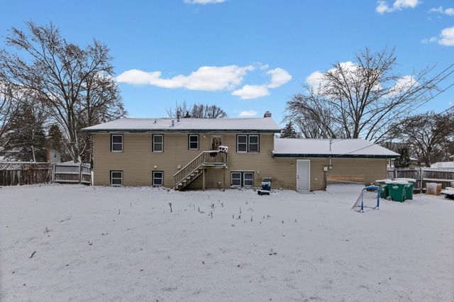 7856 Florida Circle N, Brooklyn Park, MN 55445