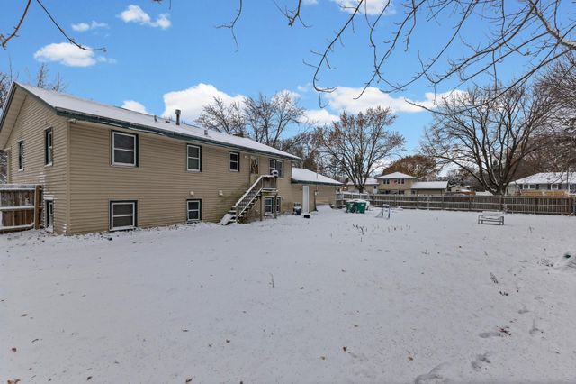 7856 Florida Circle N, Brooklyn Park, MN 55445