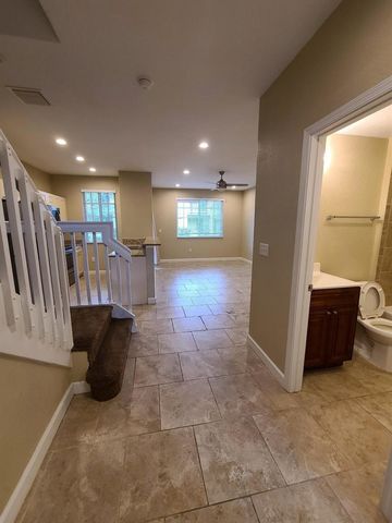 1952 Flamingo Place, West Palm Beach, FL 33404