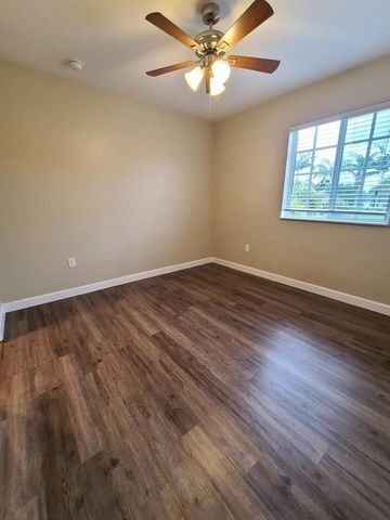 1952 Flamingo Place, West Palm Beach, FL 33404