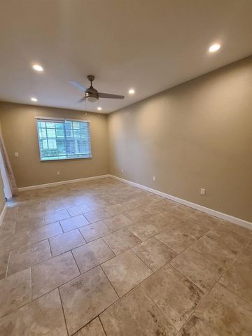1952 Flamingo Place, West Palm Beach, FL 33404