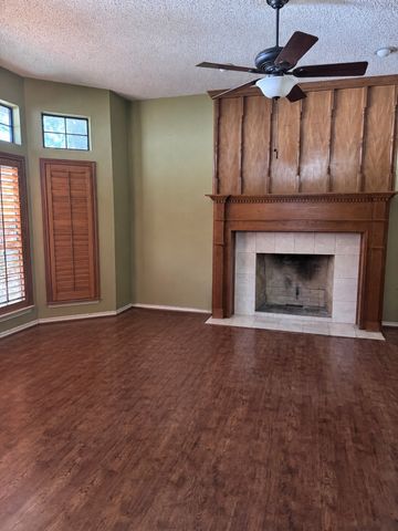 3700 Pelican Court, Arlington, TX 76016