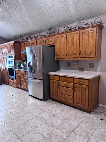 3700 Pelican Court, Arlington, TX 76016