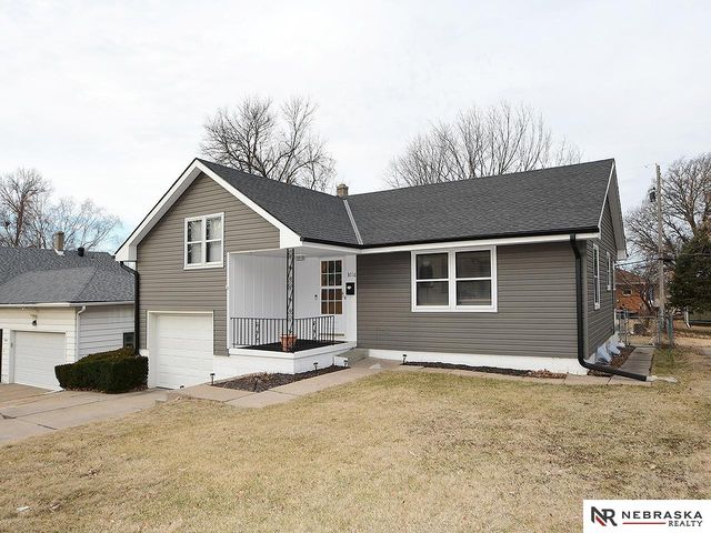 3016 S 49th Street, Omaha, NE 68106