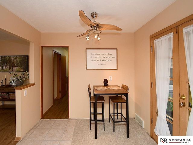 3016 S 49th Street, Omaha, NE 68106