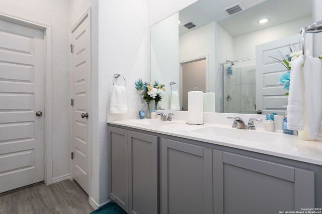 5855 Hematite Rim, San Antonio, TX 78222