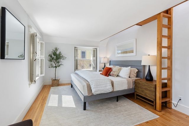 11 Lincoln St, Arlington, MA 02476