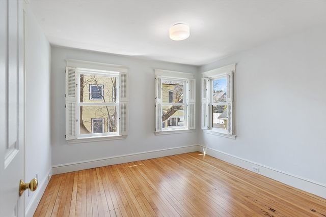 11 Lincoln St, Arlington, MA 02476