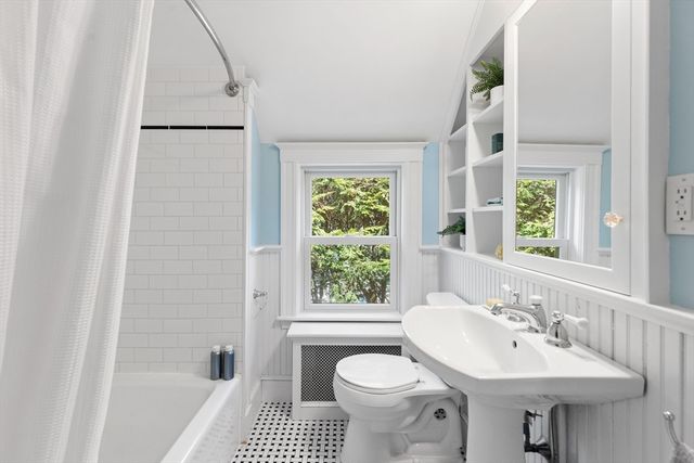 11 Lincoln St, Arlington, MA 02476