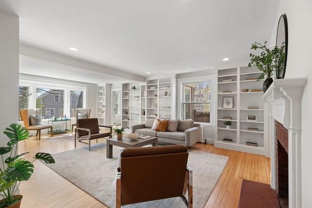 11 Lincoln St, Arlington, MA 02476