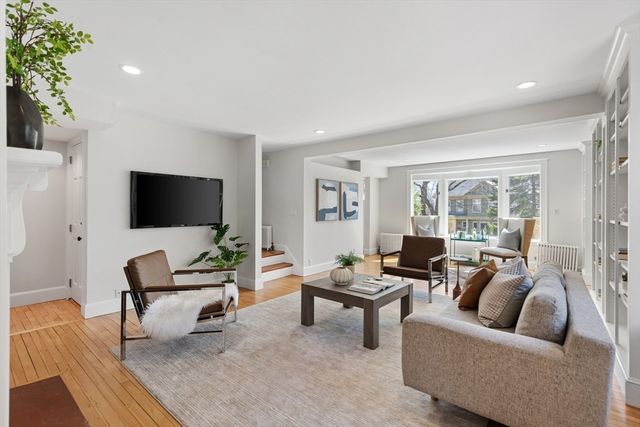 11 Lincoln St, Arlington, MA 02476