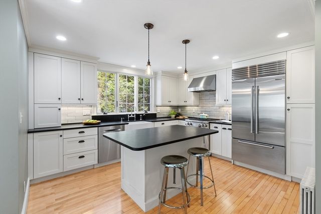 11 Lincoln St, Arlington, MA 02476