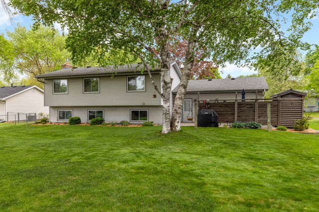 3290 147th Street W, Rosemount, MN 55068