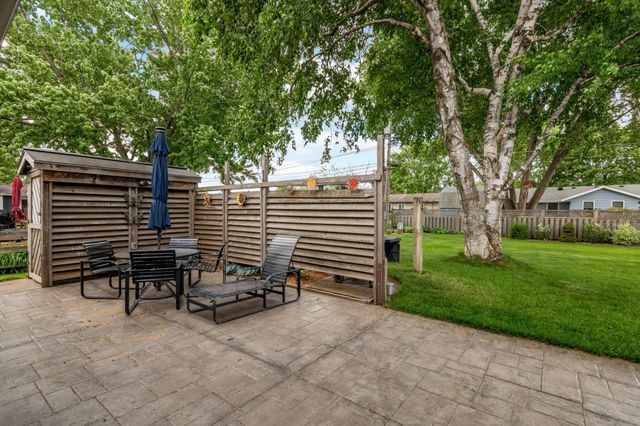 3290 147th Street W, Rosemount, MN 55068