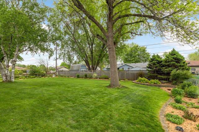 3290 147th Street W, Rosemount, MN 55068