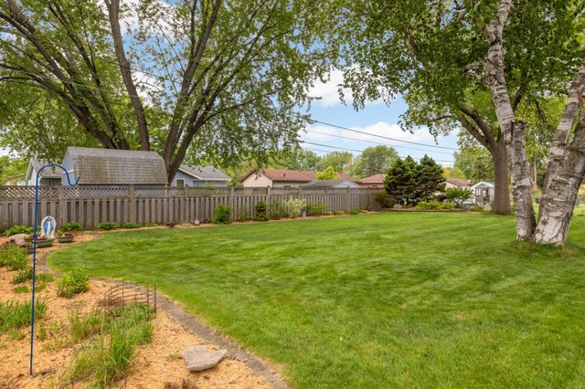 3290 147th Street W, Rosemount, MN 55068
