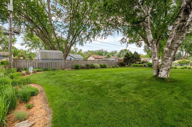 3290 147th Street W, Rosemount, MN 55068