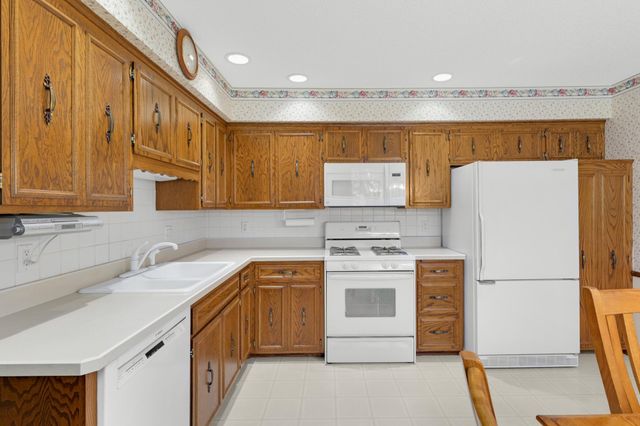 3290 147th Street W, Rosemount, MN 55068