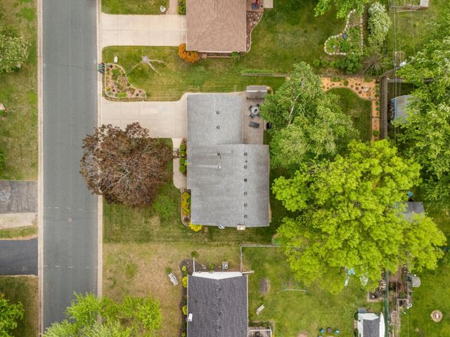 3290 147th Street W, Rosemount, MN 55068