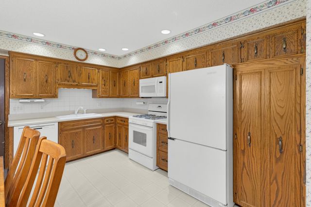 3290 147th Street W, Rosemount, MN 55068