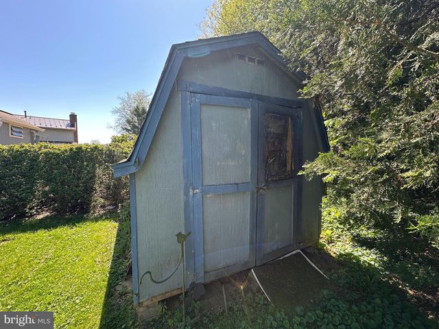 120 CHANCELLOR DRIVE, Chambersburg, PA 17201