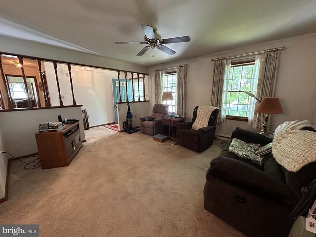 120 CHANCELLOR DRIVE, Chambersburg, PA 17201