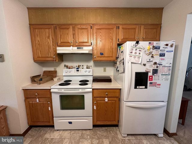 120 CHANCELLOR DRIVE, Chambersburg, PA 17201