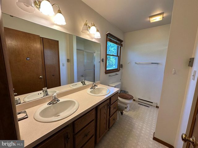 120 CHANCELLOR DRIVE, Chambersburg, PA 17201