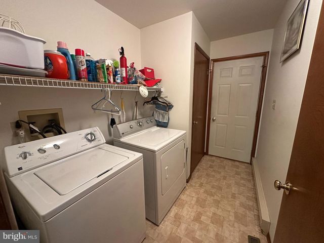 120 CHANCELLOR DRIVE, Chambersburg, PA 17201